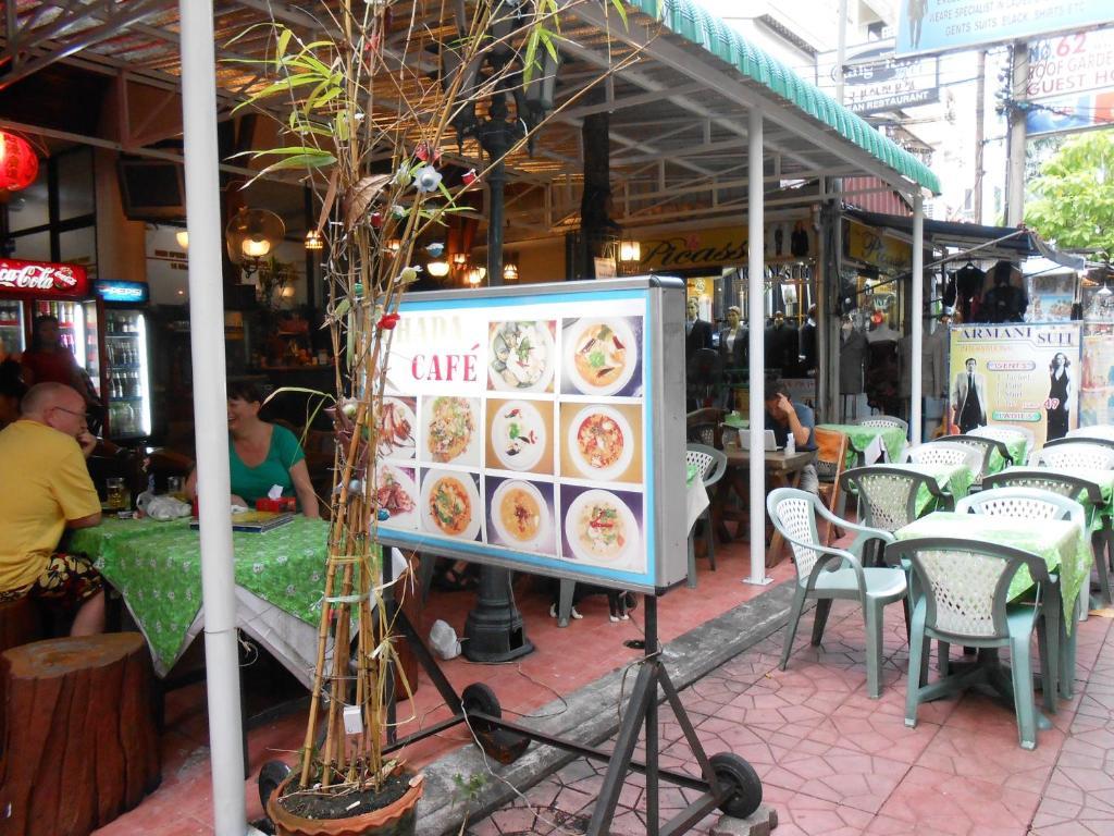 Four Sons Village Bangkok Zewnętrze zdjęcie