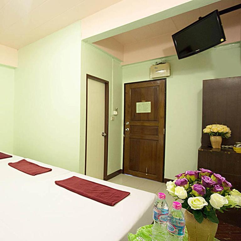 Four Sons Village Bangkok Zewnętrze zdjęcie