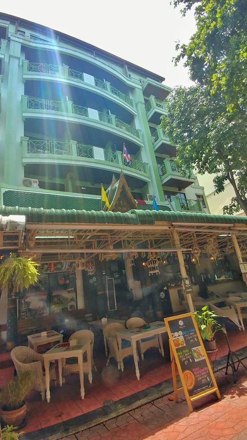 Four Sons Village Bangkok Zewnętrze zdjęcie